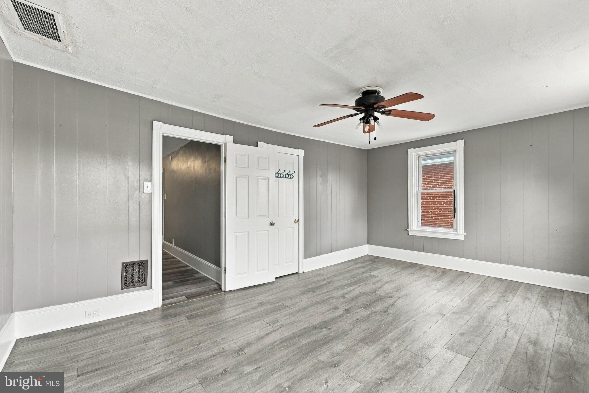 313 South Fairview Street Riverside, NJ 08075 - Photo 18 of 28 Gallery Image 18
