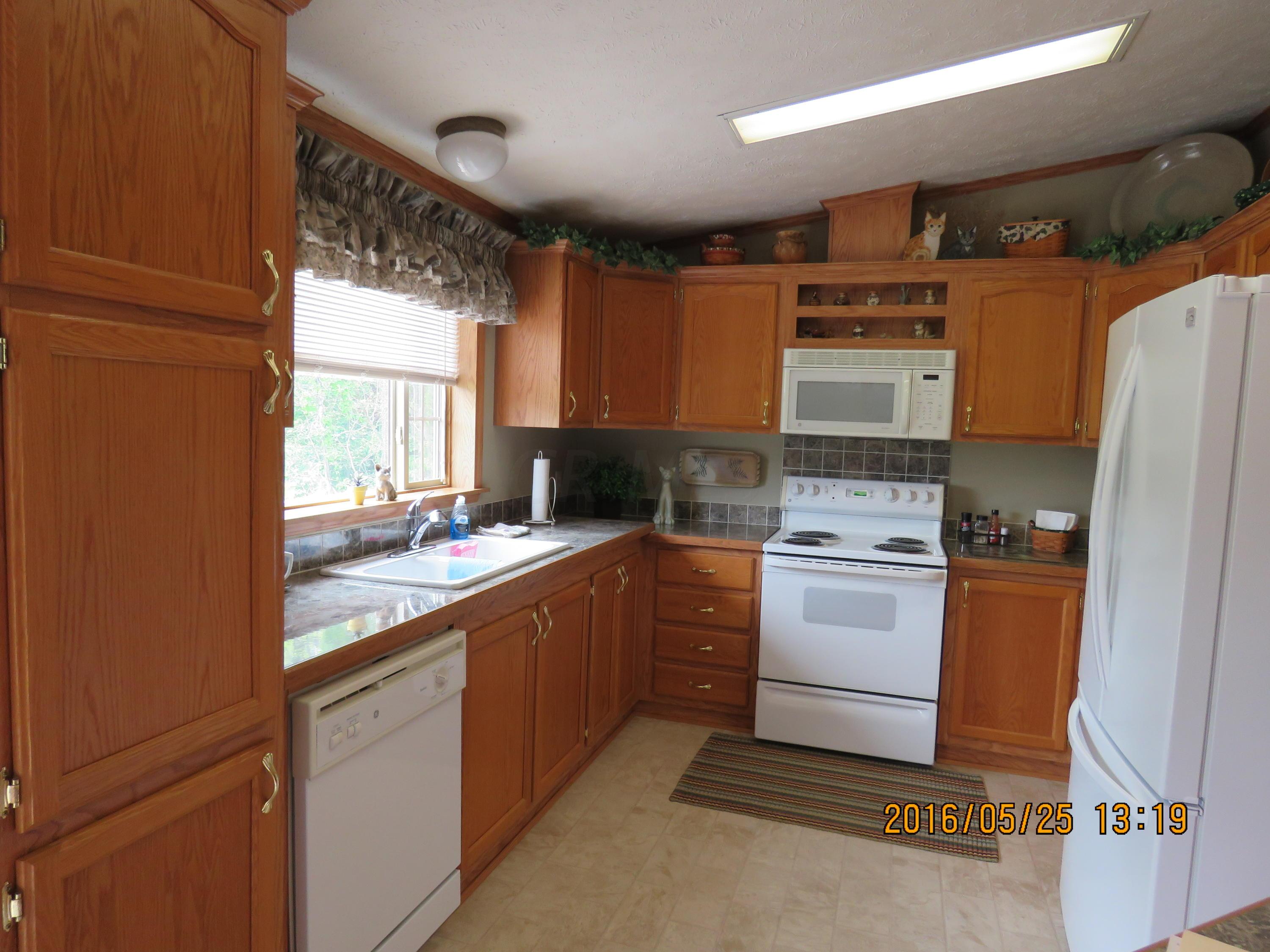 15108 Rhoads Road Logan, OH 43138 - Photo 9 of 37 Gallery Image 9