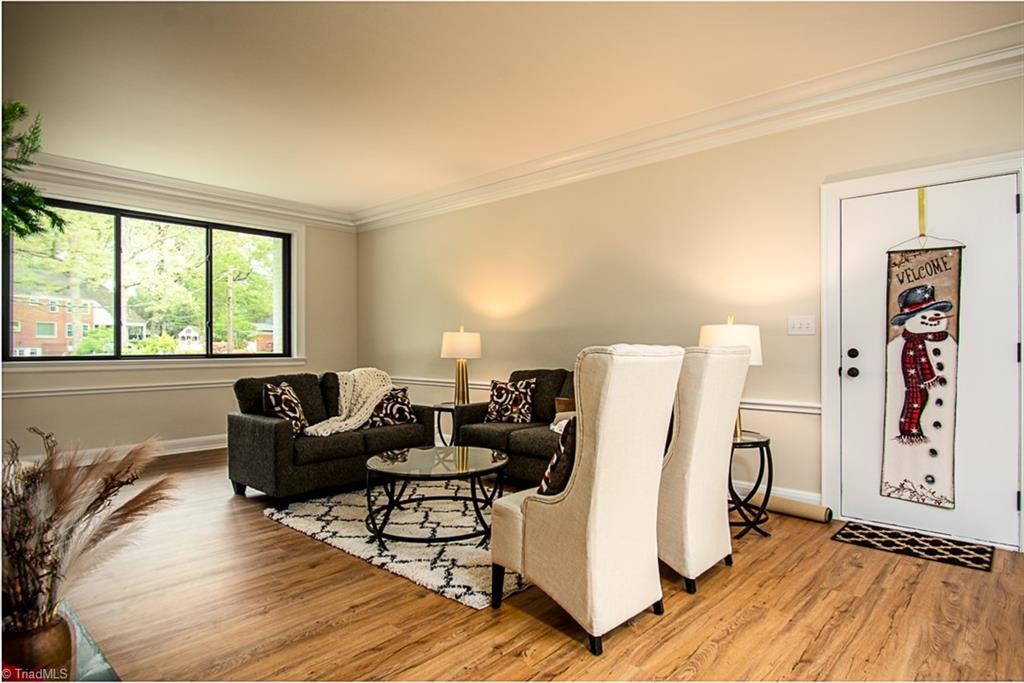 109 Grace Street Mount Airy, NC 27030 - Photo 6 of 27 Living Room