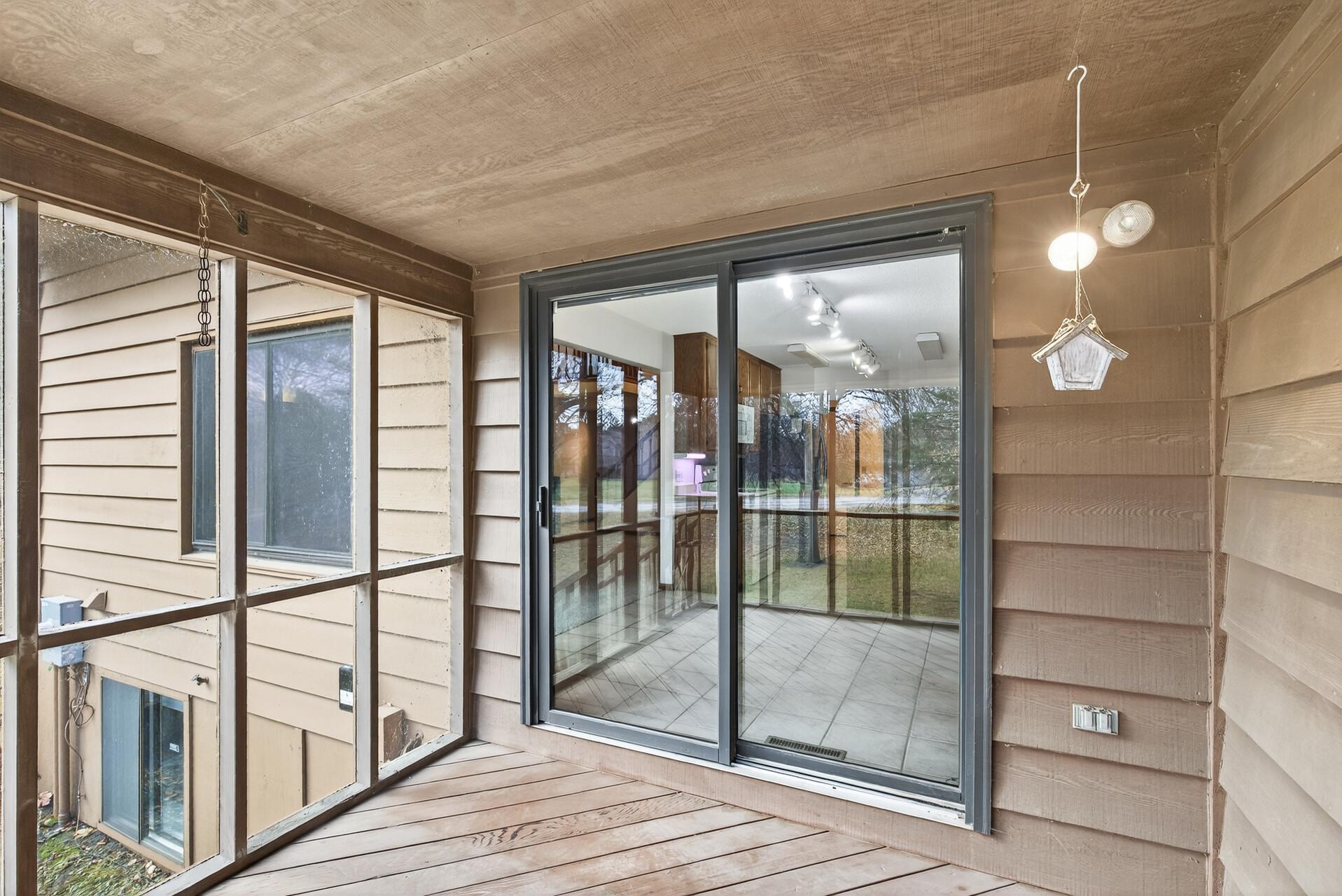 5357 Upper 147th Street West Apple Valley, MN 55124 - Photo 14 of 34