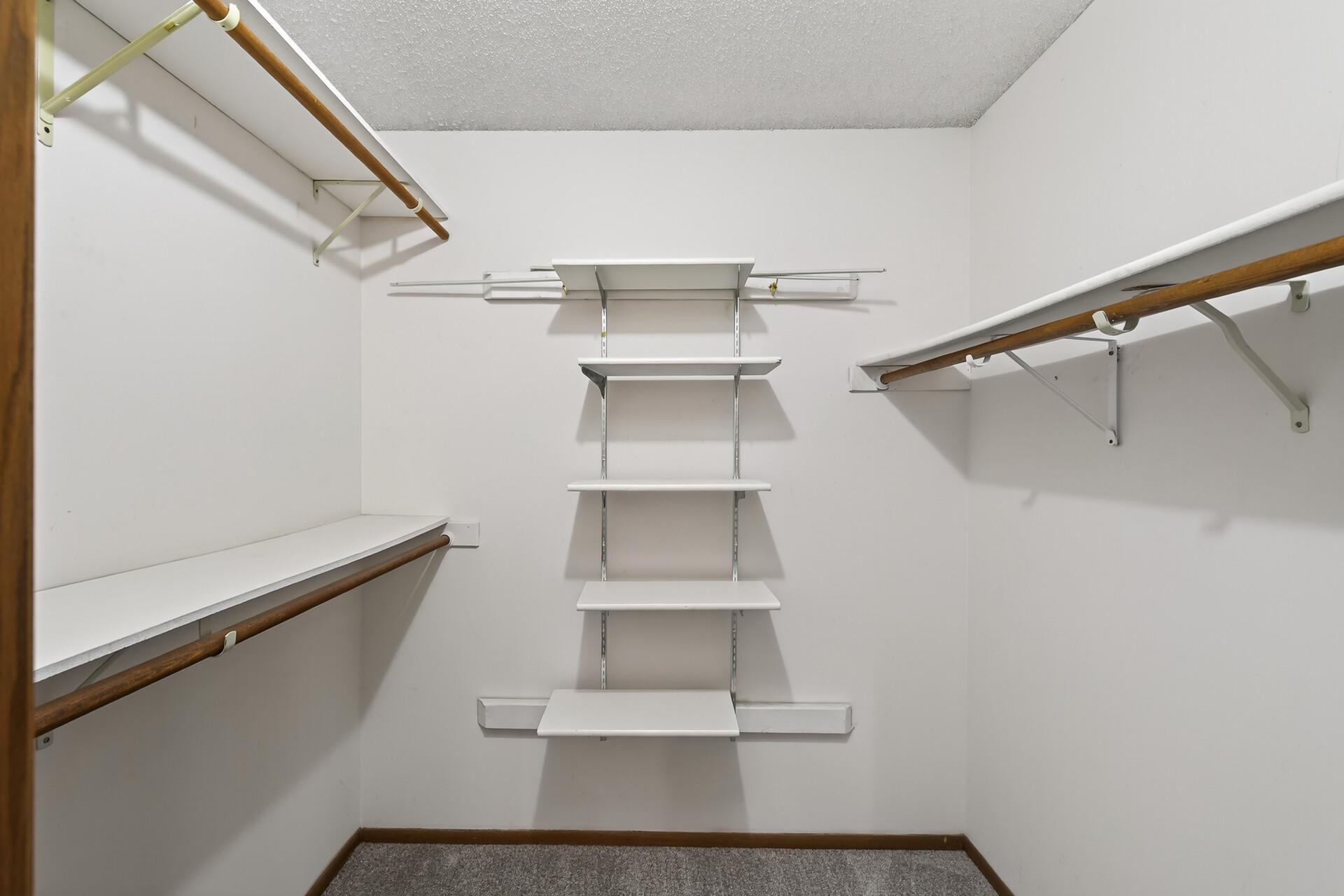 5357 Upper 147th Street West Apple Valley, MN 55124 - Photo 20 of 34