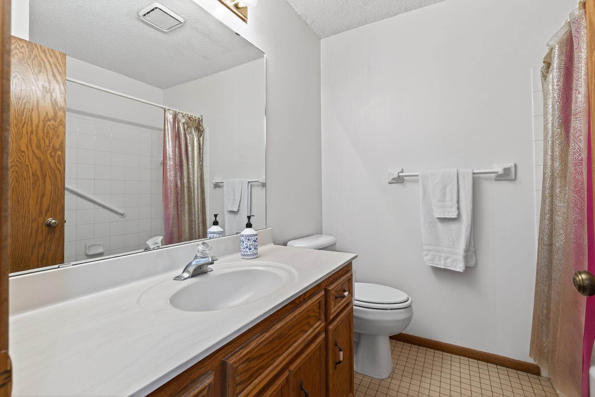 5357 Upper 147th Street West Apple Valley, MN 55124 - Photo 23 of 34