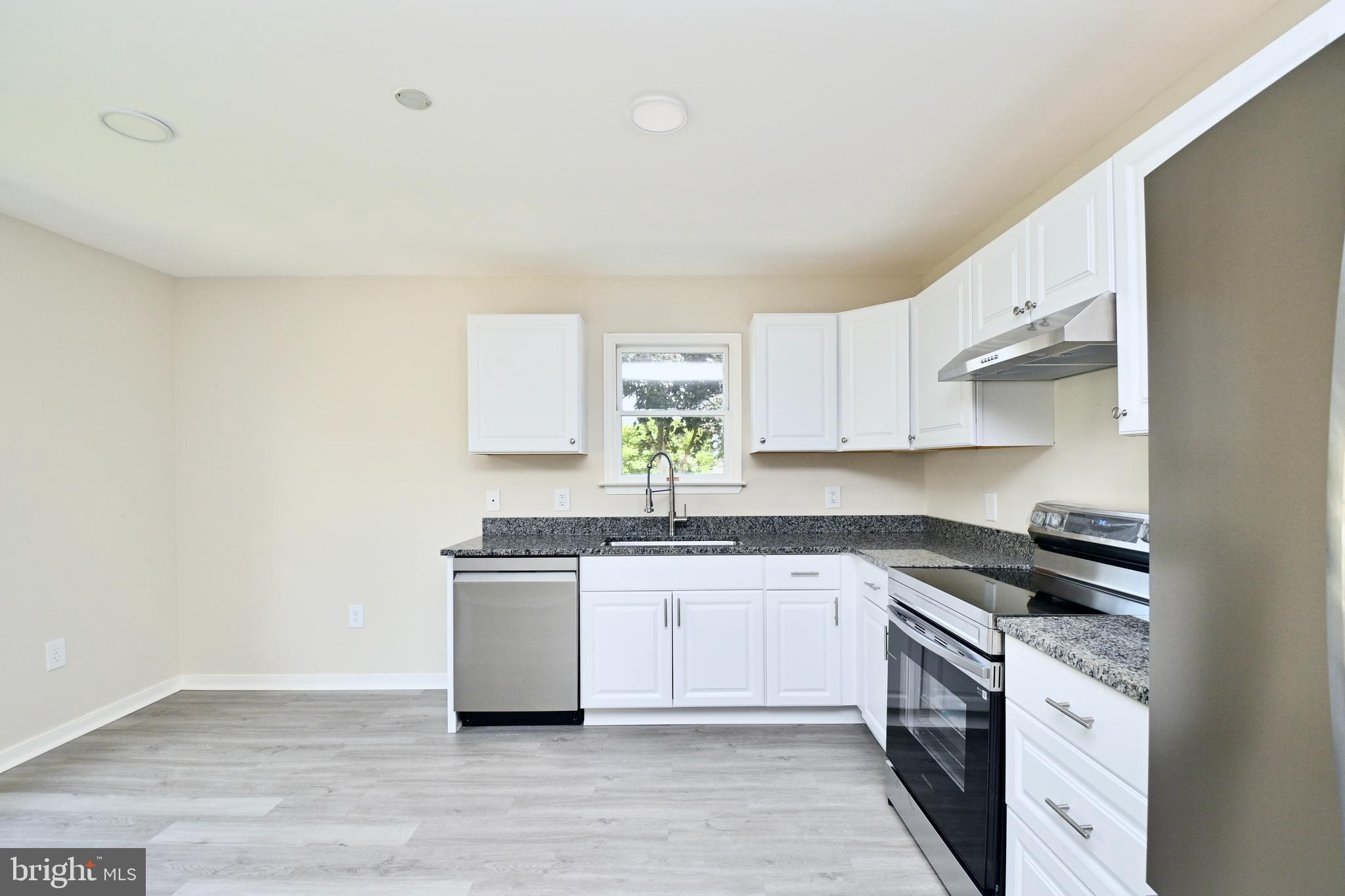 30 Johnson Road Pasadena, MD 21122 - Photo 11 of 51 Renovated kitchen