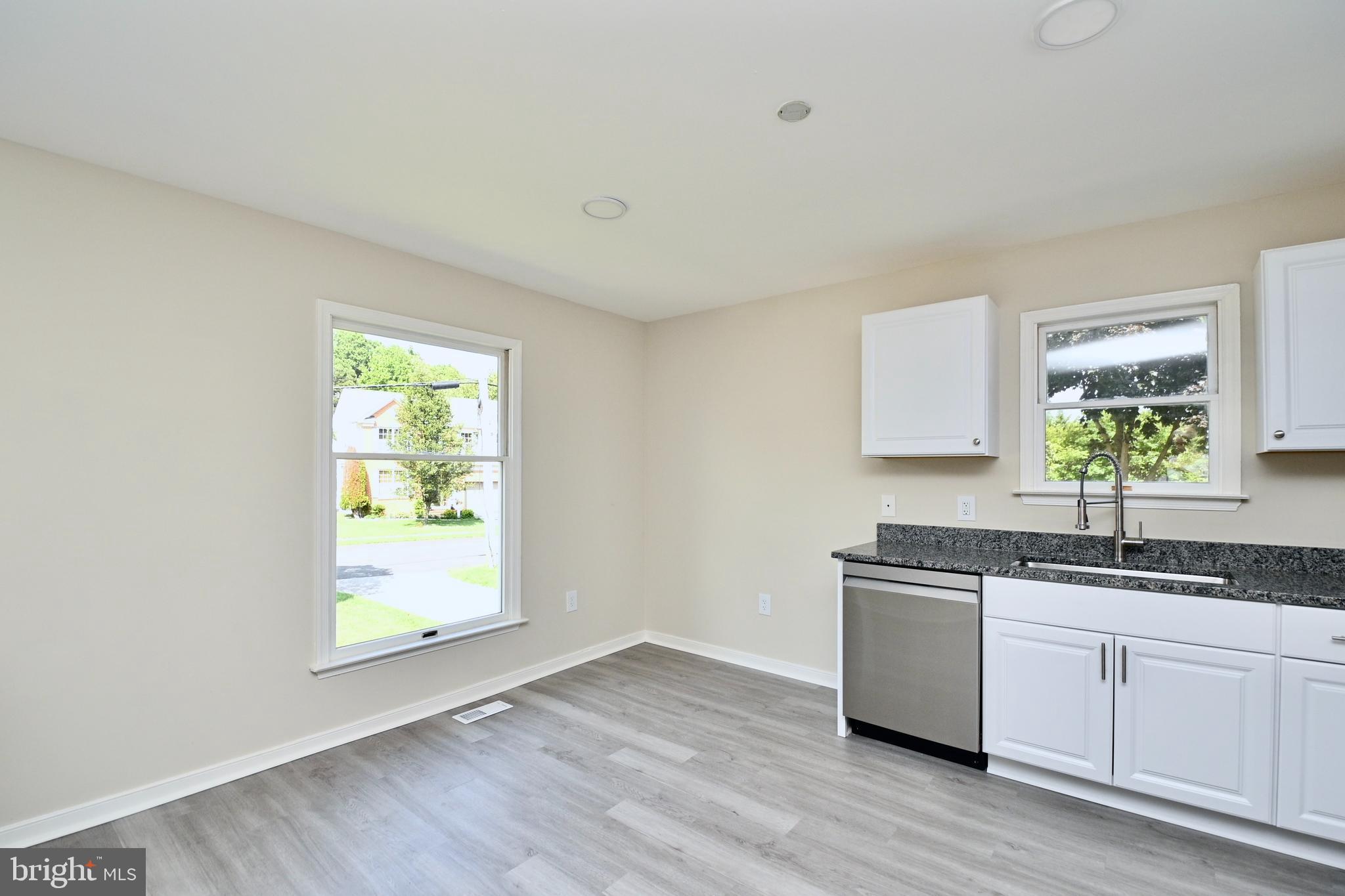 30 Johnson Road Pasadena, MD 21122 - Photo 12 of 51