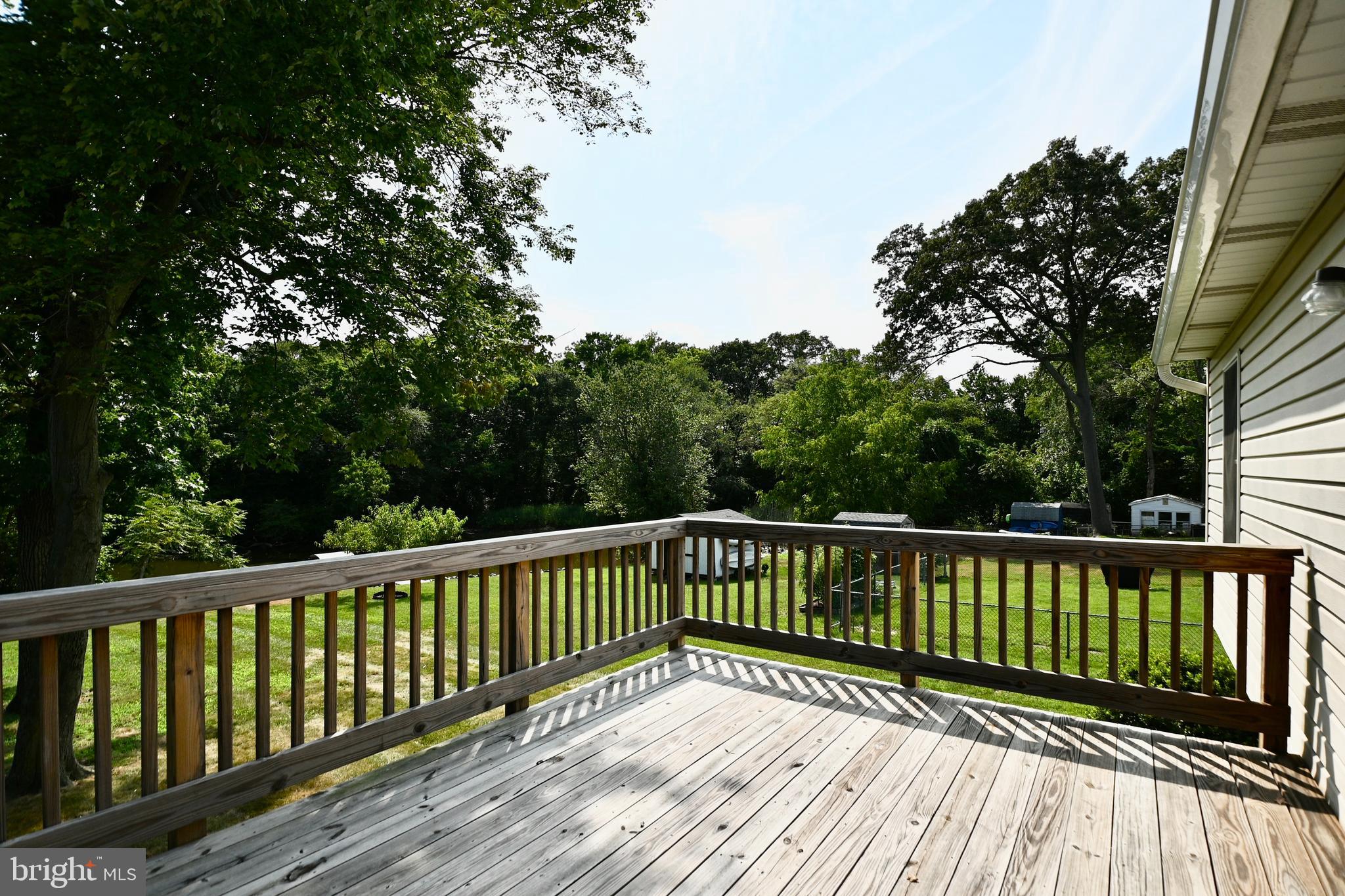 30 Johnson Road Pasadena, MD 21122 - Photo 29 of 51 Deck off of master bedroom