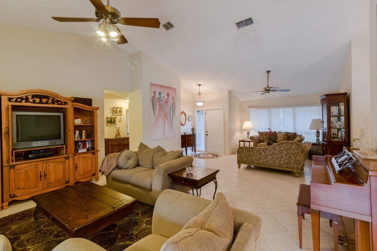 3088 Northwest 29th Avenue Boca Raton, FL 33434 - Photo 6 of 35 Family Room (2)