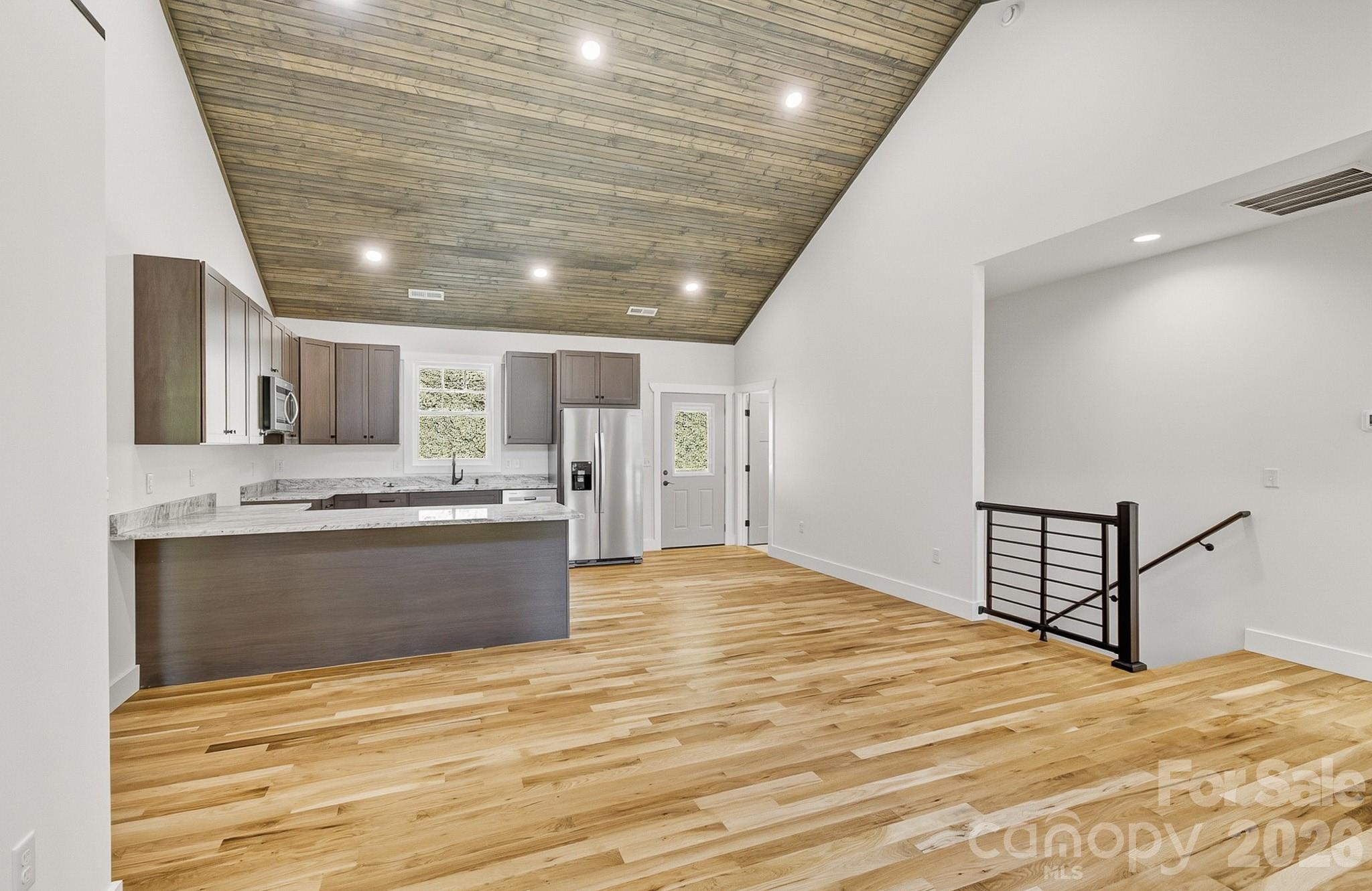 73 Rocking Porch Road Asheville, NC 28805 - Photo 7 of 47
