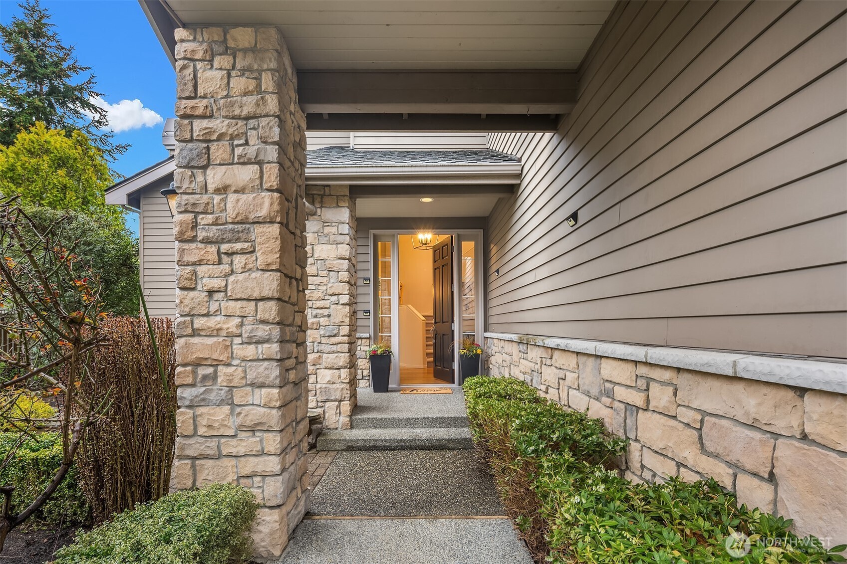 19711 89th Place Northeast Bothell, WA 98011 - Photo 2 of 40