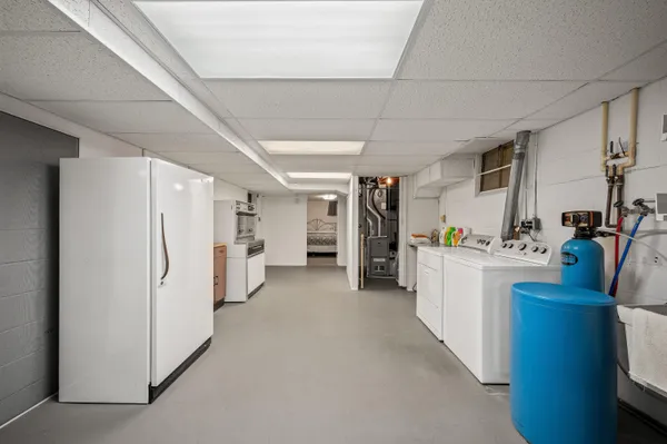 $280,000 | 1225 Country Club Drive, Niles, MI 49120