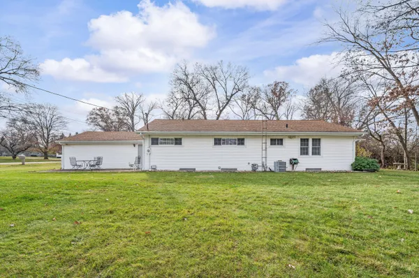 $280,000 | 1225 Country Club Drive, Niles, MI 49120