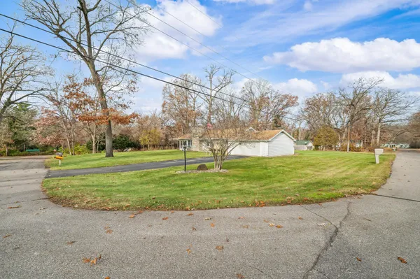 $280,000 | 1225 Country Club Drive, Niles, MI 49120