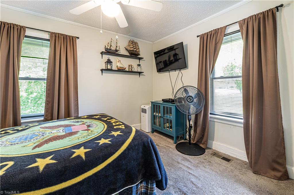 1602 Larkin Street High Point, NC 27262 - Photo 10 of 33