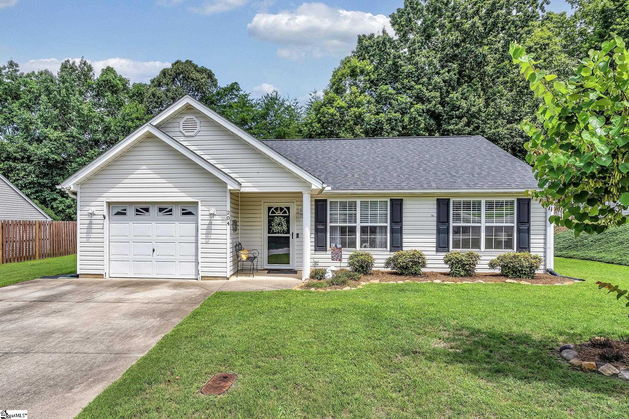 204 Rivers Edge Drive Easley, SC 29642 - Photo 1 of 33 Gallery Image 1