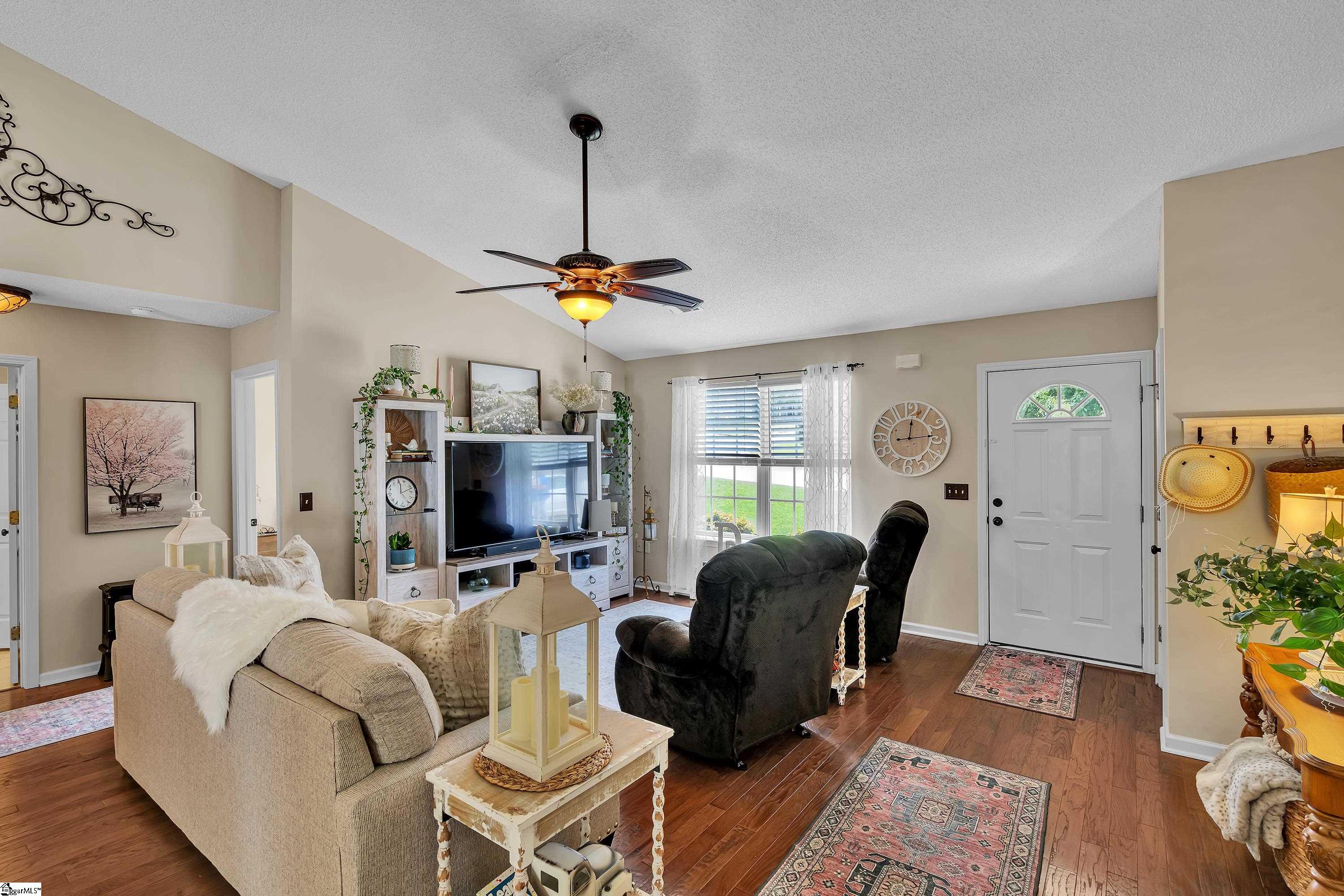 204 Rivers Edge Drive Easley, SC 29642 - Photo 2 of 33 Gallery Image 2