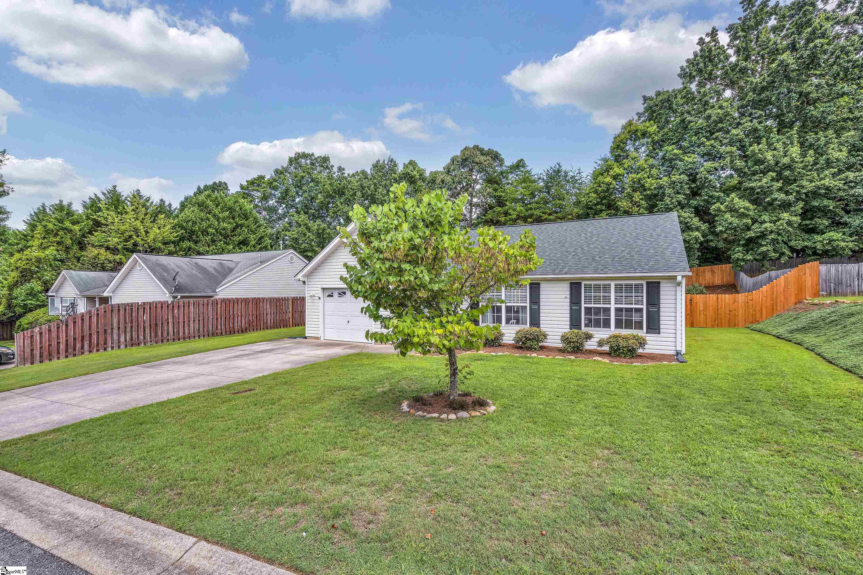 204 Rivers Edge Drive Easley, SC 29642 - Photo 31 of 33 Gallery Image 31