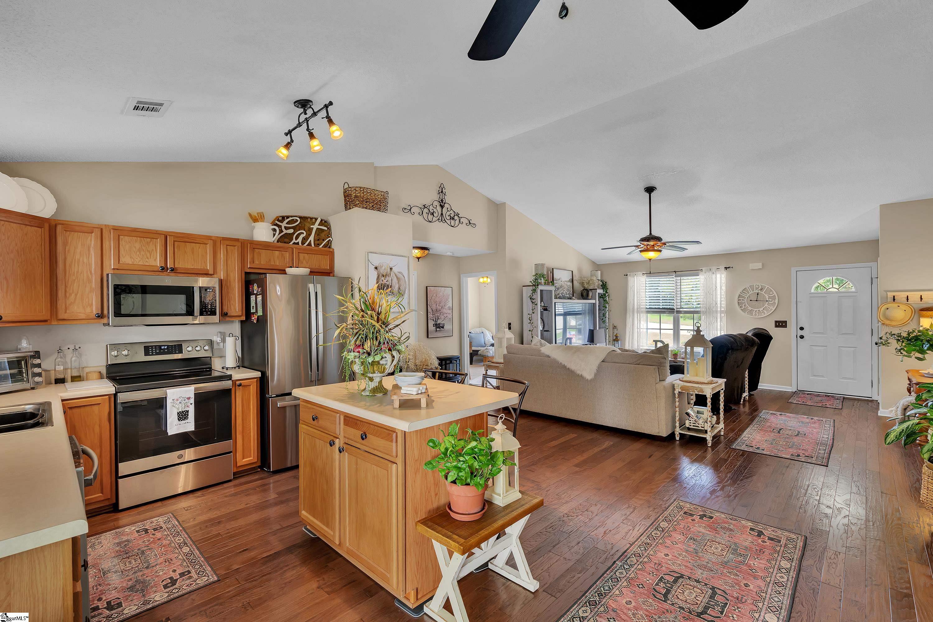 204 Rivers Edge Drive Easley, SC 29642 - Photo 8 of 33 Gallery Image 8