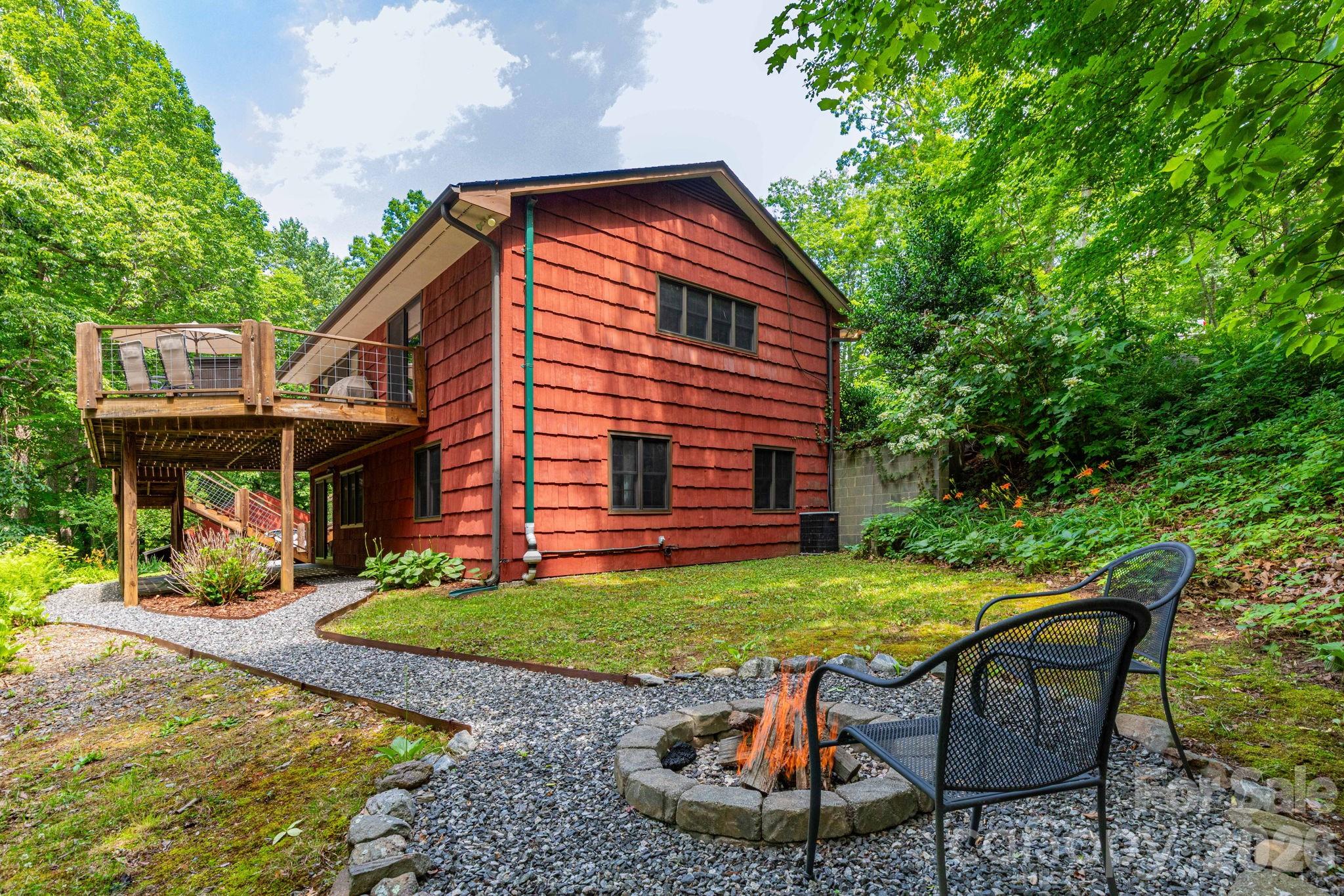 168 Blossom Ridge Leicester, NC 28748 - Photo 5 of 39