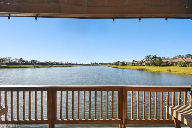 $430,000 | 127 Silver Falls Drive, Apollo Beach, FL 33572