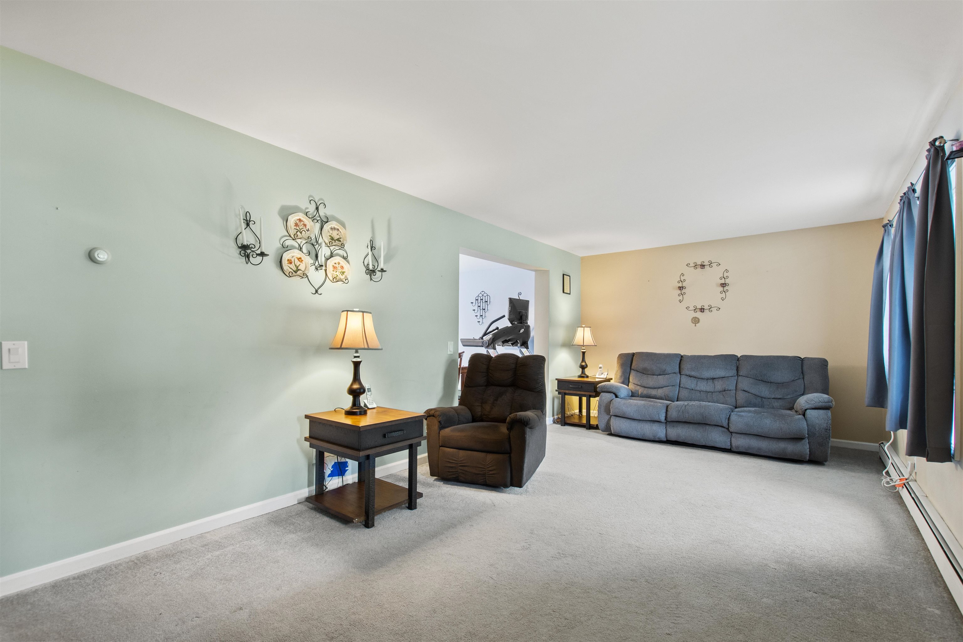 19 Royal Street Bennington, VT 05257 - Photo 5 of 32