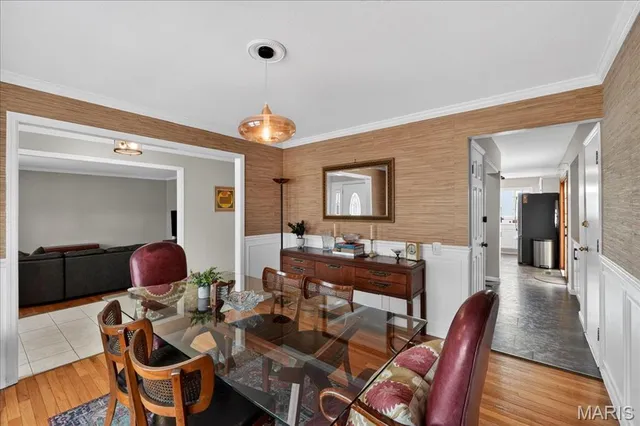 $575,000 | 13290 Kenroyal Drive, St. Louis, MO 63131