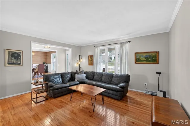 $575,000 | 13290 Kenroyal Drive, St. Louis, MO 63131