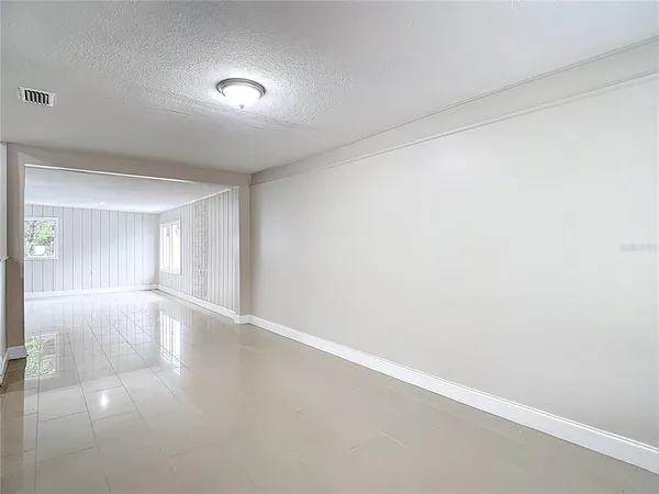 $360,000 | 1328 Divot Lane, Tampa, FL 33612