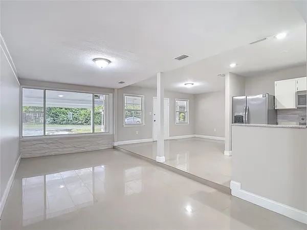 $360,000 | 1328 Divot Lane, Tampa, FL 33612