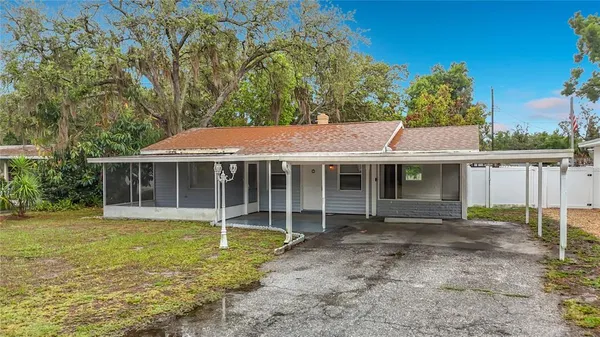 $360,000 | 1328 Divot Lane, Tampa, FL 33612