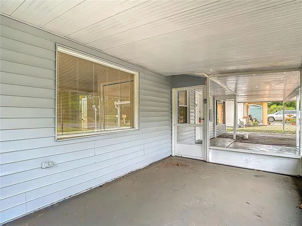 $360,000 | 1328 Divot Lane, Tampa, FL 33612