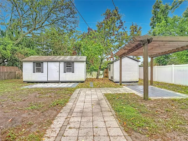 $360,000 | 1328 Divot Lane, Tampa, FL 33612