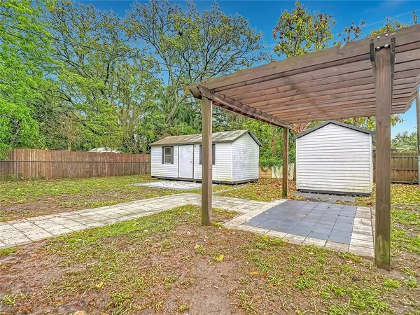$360,000 | 1328 Divot Lane, Tampa, FL 33612