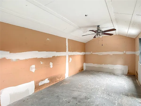 $360,000 | 1328 Divot Lane, Tampa, FL 33612