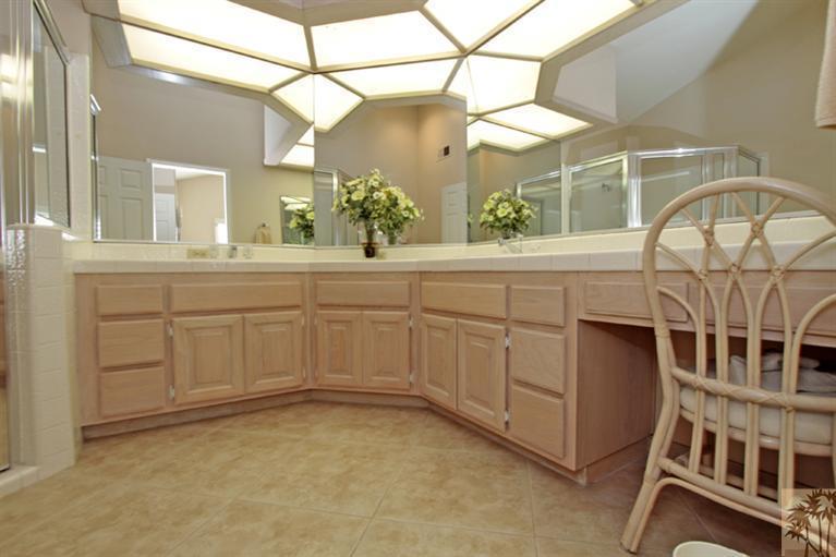 186 Ranch View Circle Palm Desert, CA 92211 - Photo 15 of 25 Additional Photo
