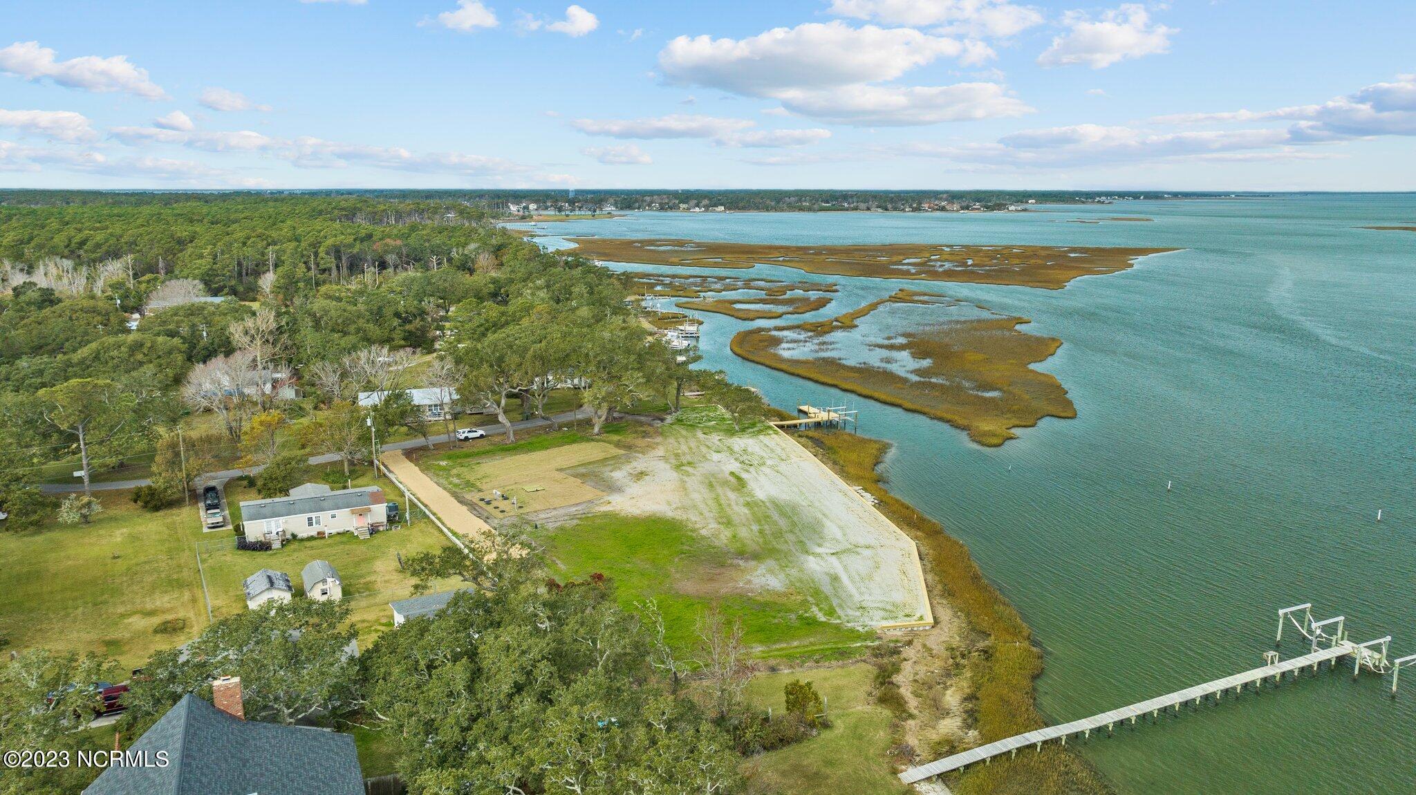 184 Lennoxville Point Road Beaufort, NC 28516 - Photo 17 of 19 20-web-or-mls-DJI_0985