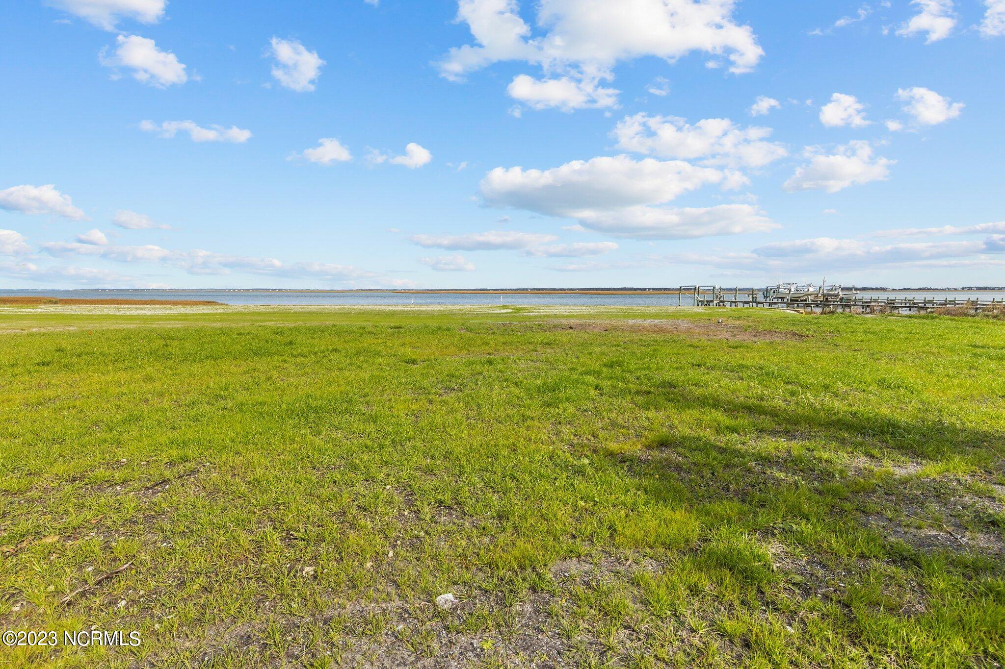 184 Lennoxville Point Road Beaufort, NC 28516 - Photo 4 of 19 3-web-or-mls-1S3A6413