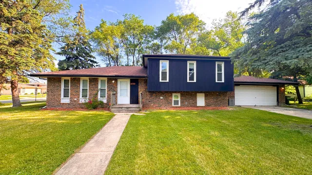 $175,000 | 15755 Madison Avenue, Dolton, IL 60419