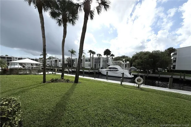 $2,300 | 1950 Southwest Palm City Road, Unit 7102, Stuart, FL 34994