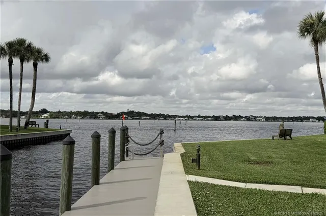 $2,300 | 1950 Southwest Palm City Road, Unit 7102, Stuart, FL 34994