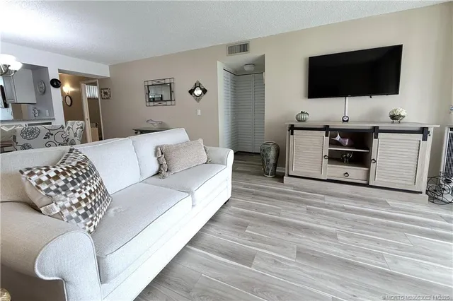 $2,300 | 1950 Southwest Palm City Road, Unit 7102, Stuart, FL 34994