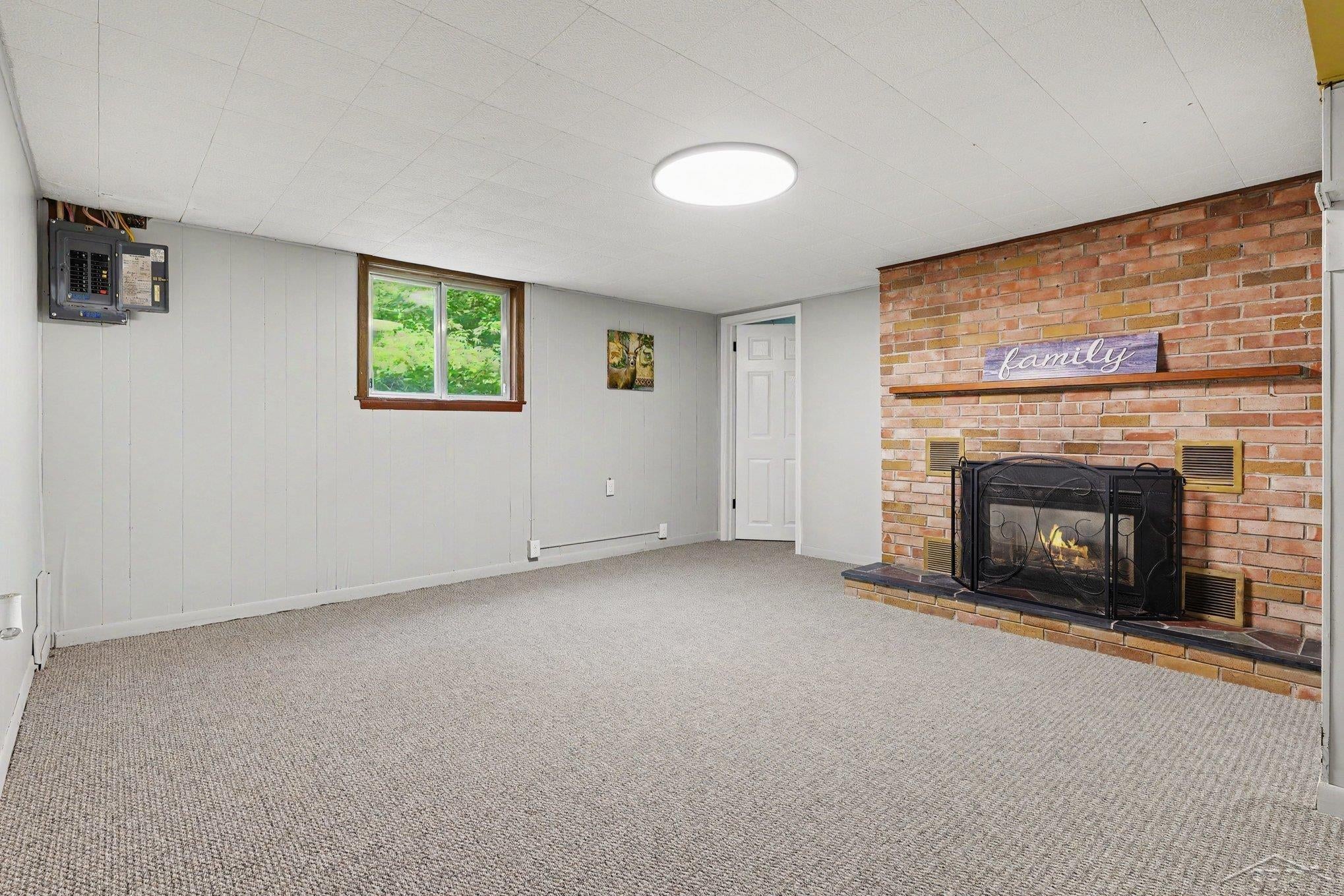 7437 Midland Road Freeland, MI 48623 - Photo 18 of 24 Gallery Image 18
