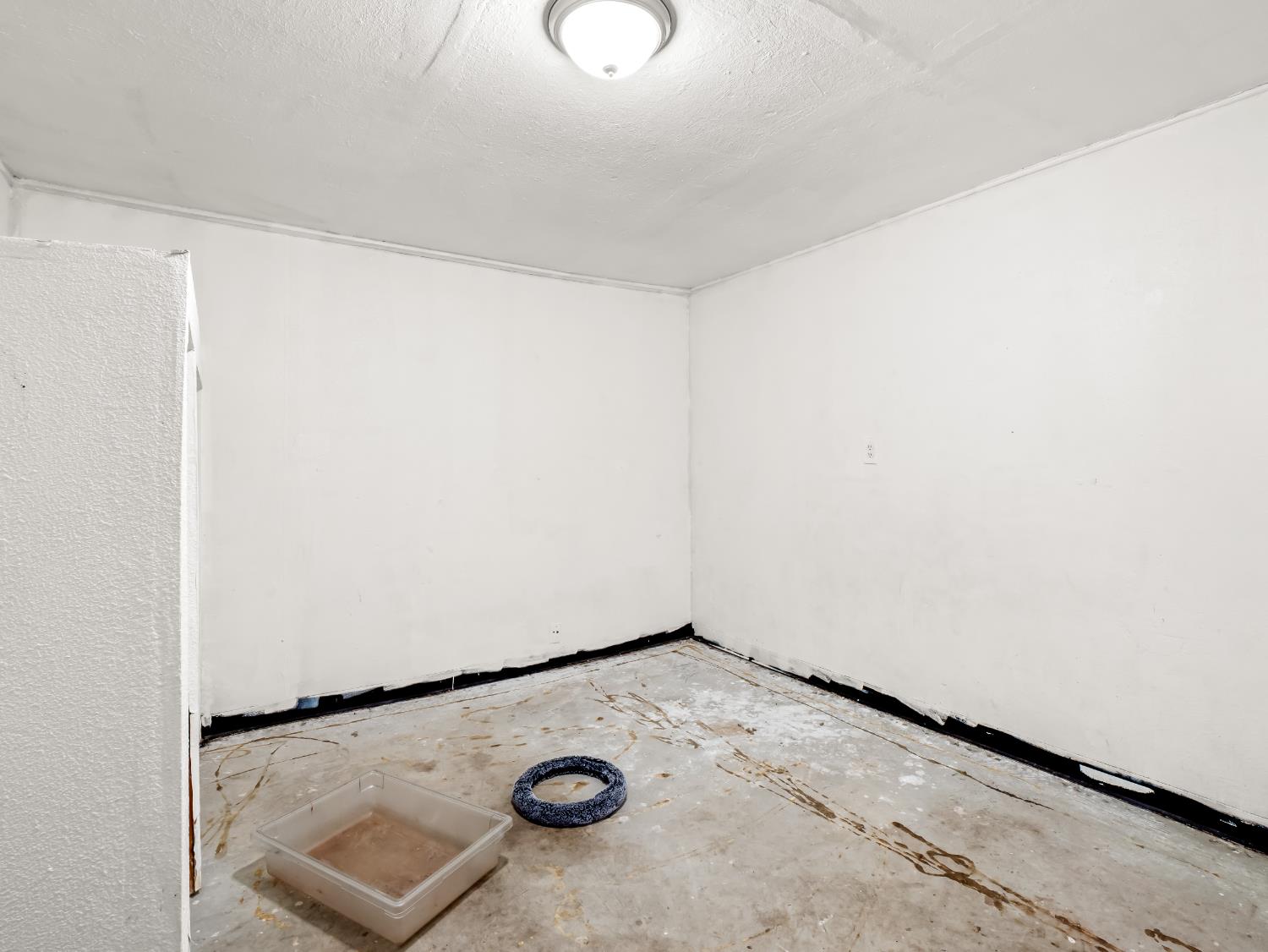 2509 South 10th Street Fresno, CA 93725 - Photo 18 of 31