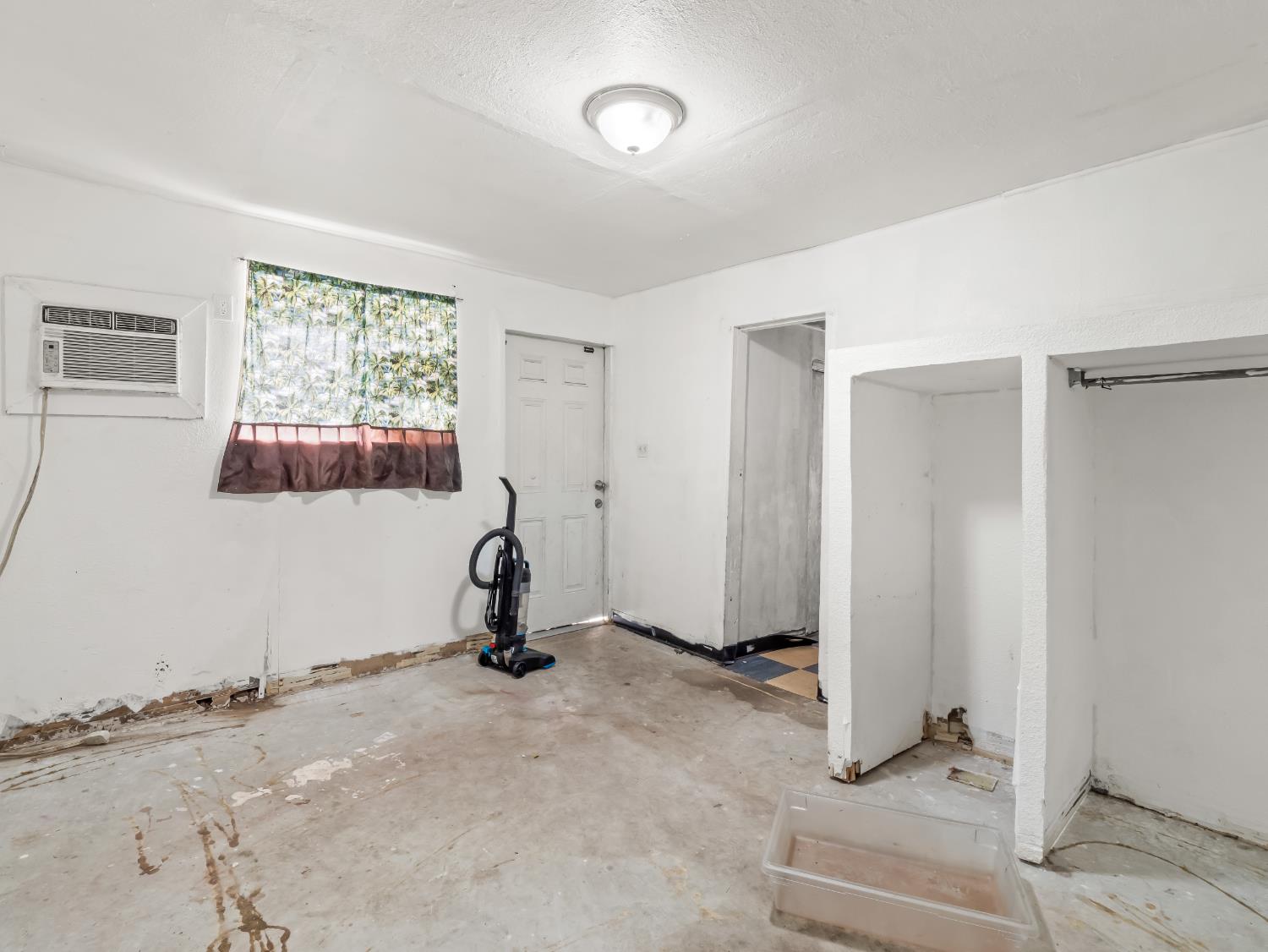 2509 South 10th Street Fresno, CA 93725 - Photo 19 of 31