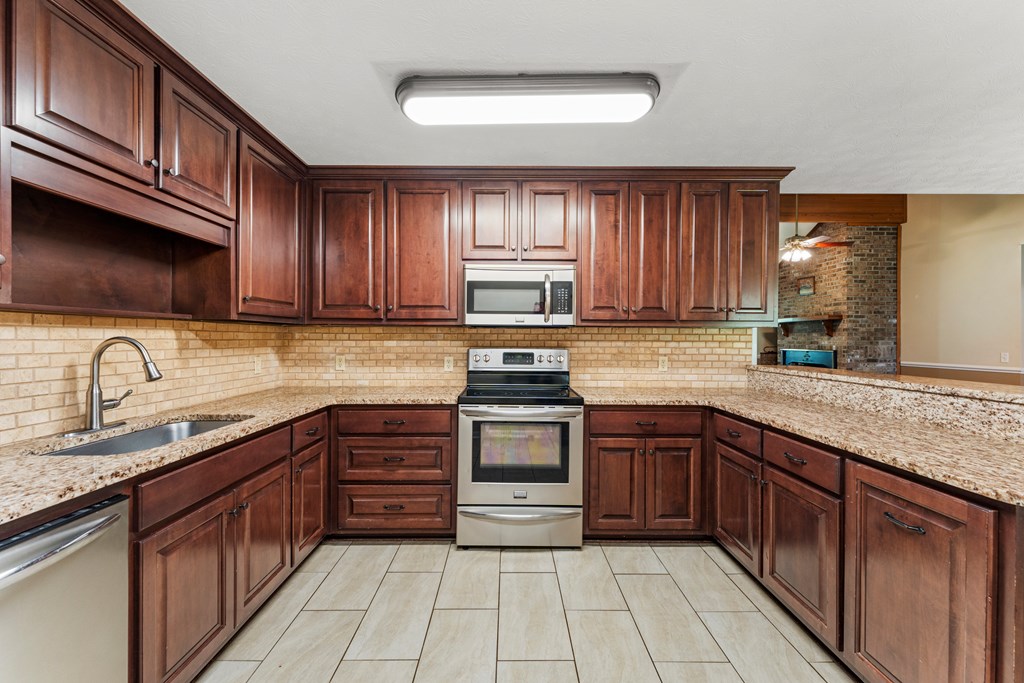 1588 Ridgeway Road Waverly Hall, GA 31831 - Photo 10 of 28