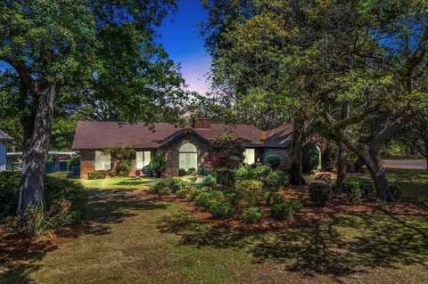 $735,000 | 100 Sunset Cove, Niceville, FL 32578