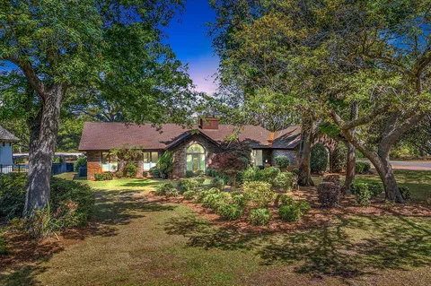 $735,000 | 100 Sunset Cove, Niceville, FL 32578
