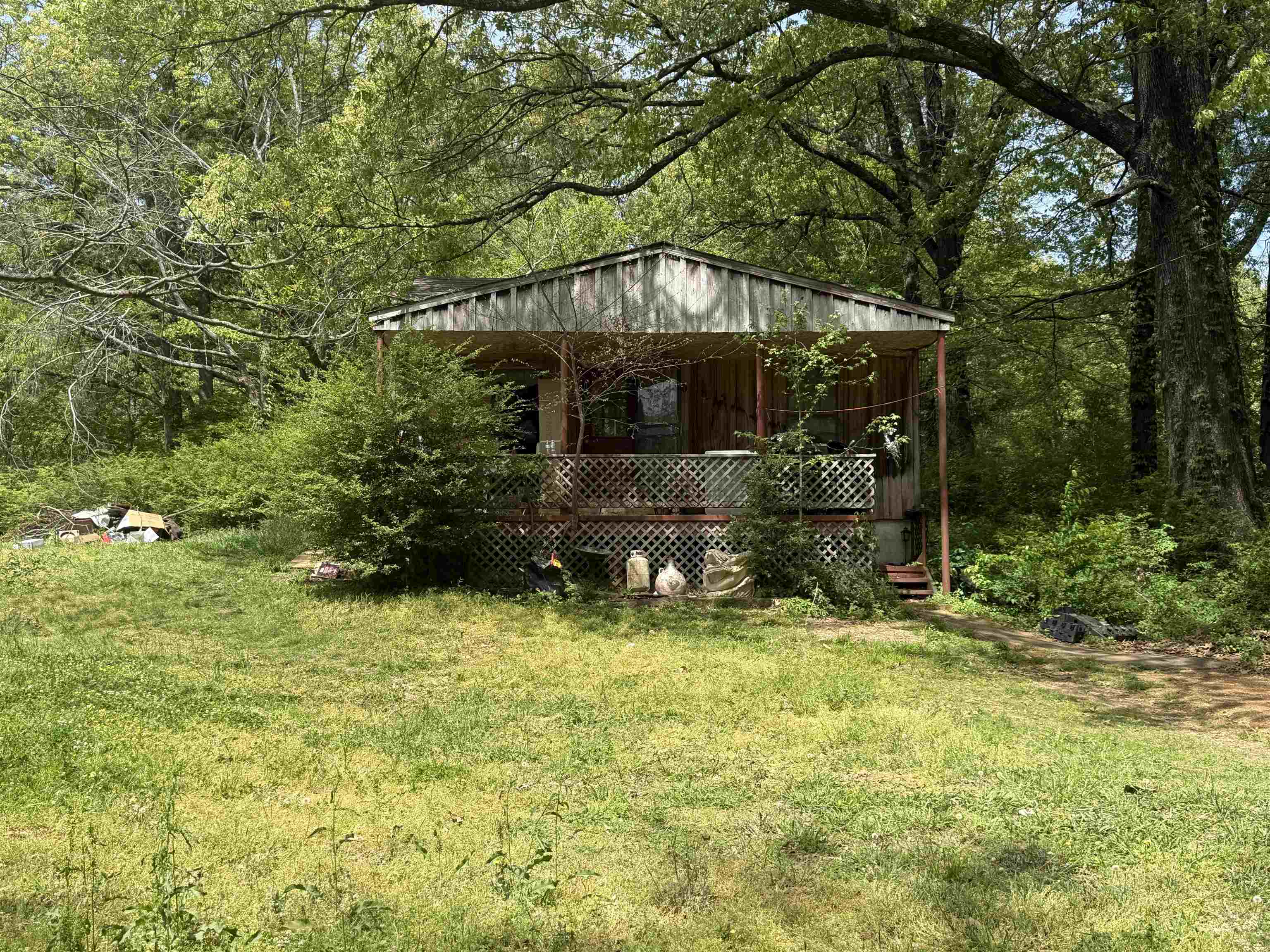 5085 Clinton Road Memphis, TN 38109 - Photo 1 of 36 View of outdoor structure
