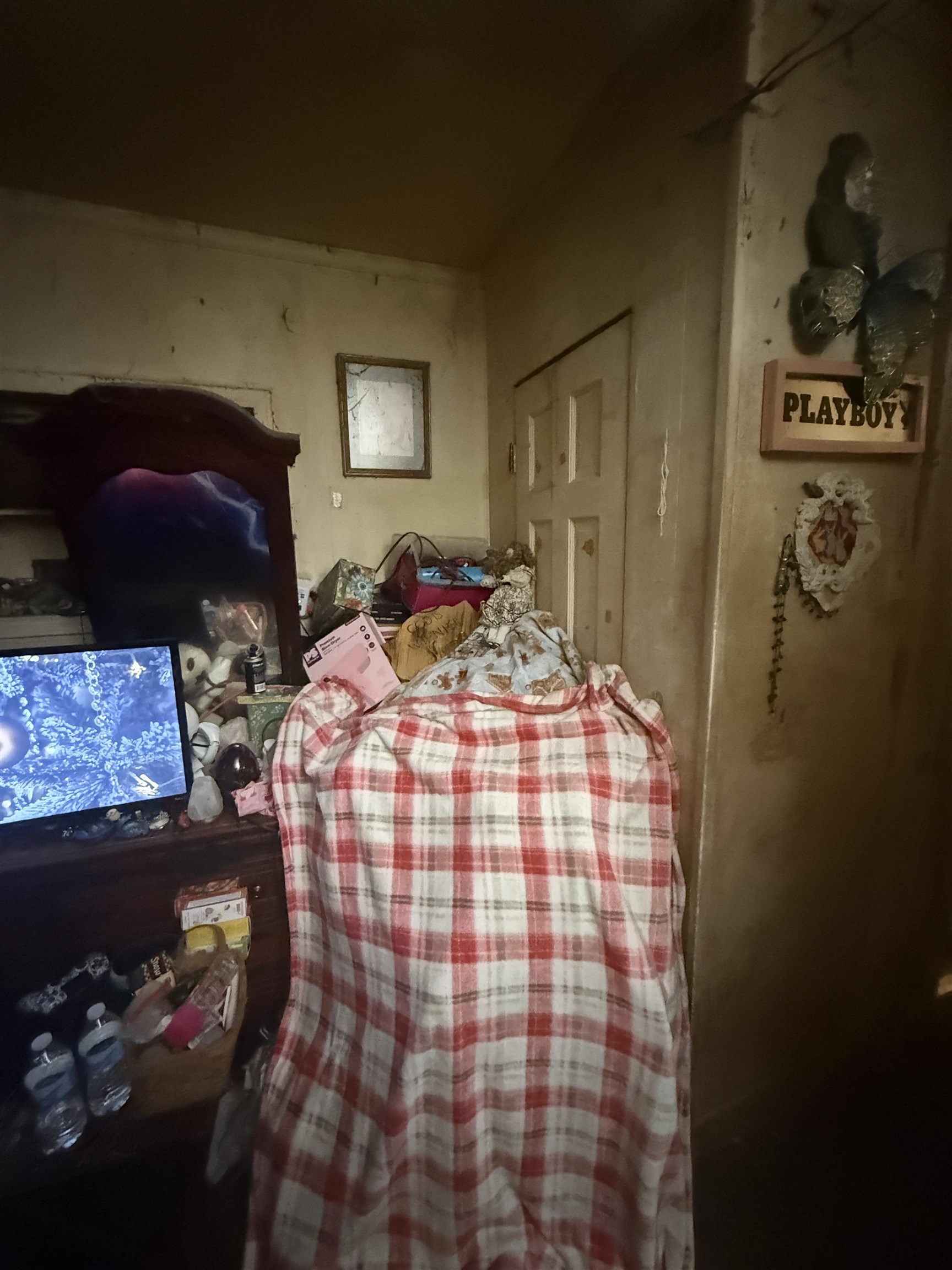 5085 Clinton Road Memphis, TN 38109 - Photo 30 of 36 View of bedroom