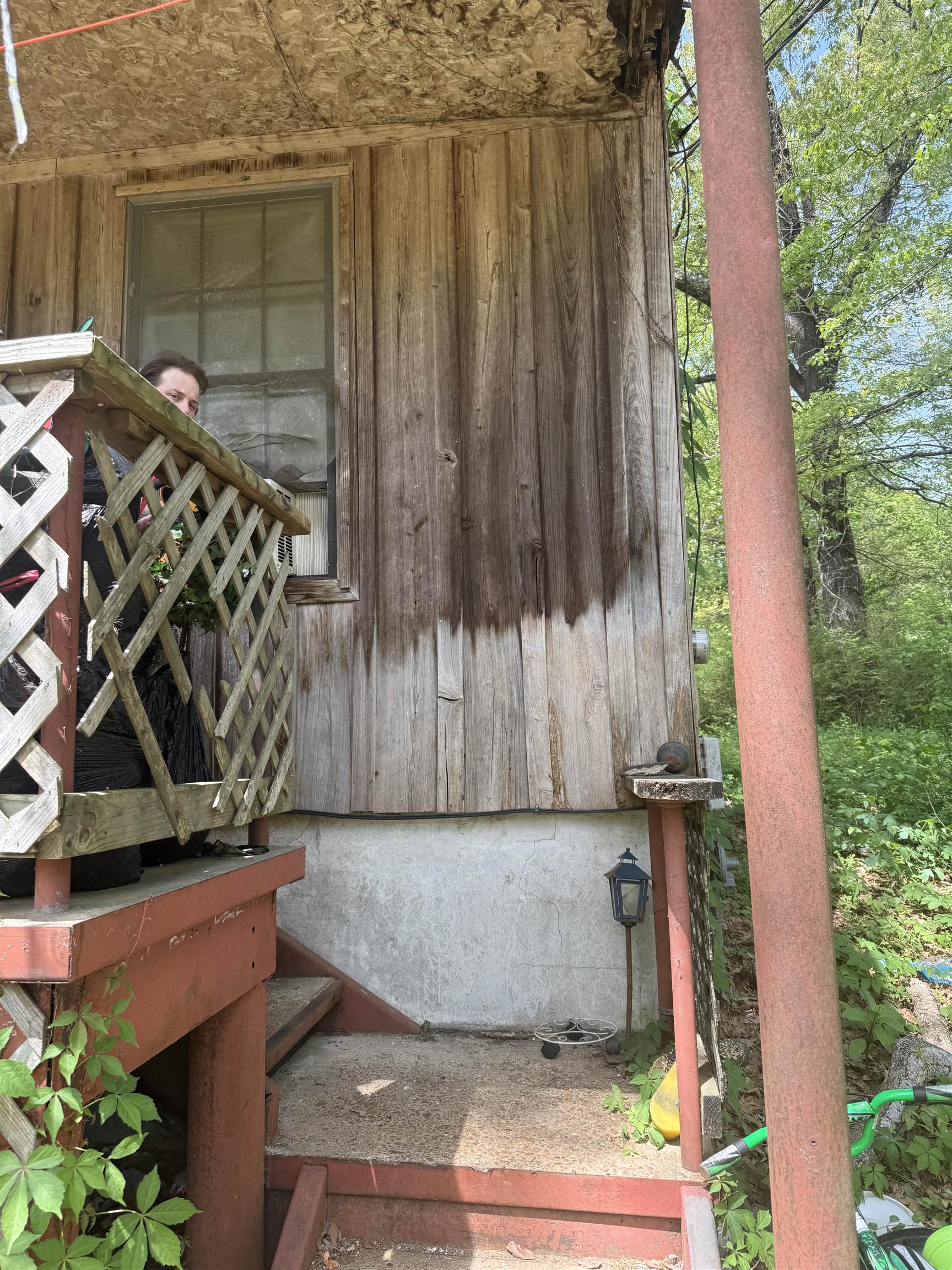 5085 Clinton Road Memphis, TN 38109 - Photo 35 of 36 Property entrance