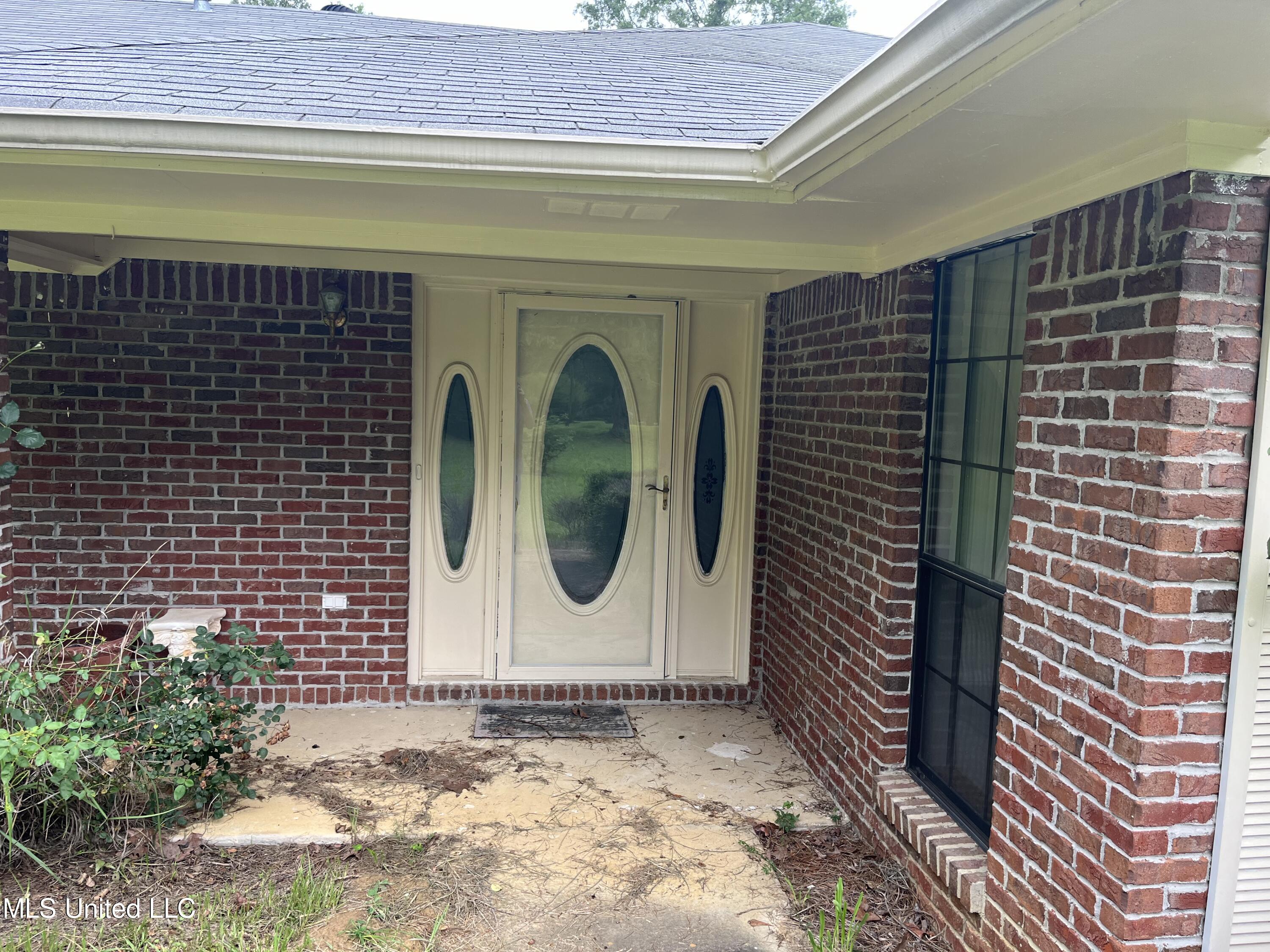 5781 Highway 18 Brandon, MS 39042 - Photo 2 of 29 IMG_0163