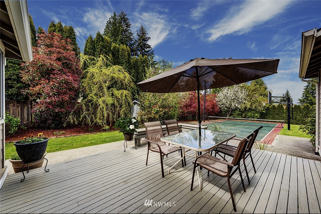 2905 Russet Road Brier, WA 98036 - Photo 18 of 25 Gallery Image 18